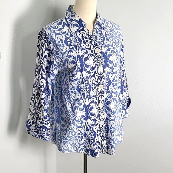 Westbound Shades of Blue & White Patterned Buttondown Top, Size 14 - Picture 2 of 8